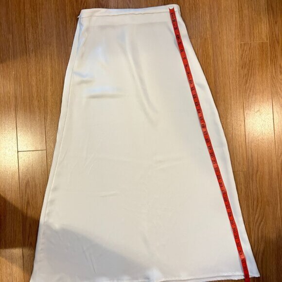 Satin Maxi Skirt White - M - Picture 5 of 5